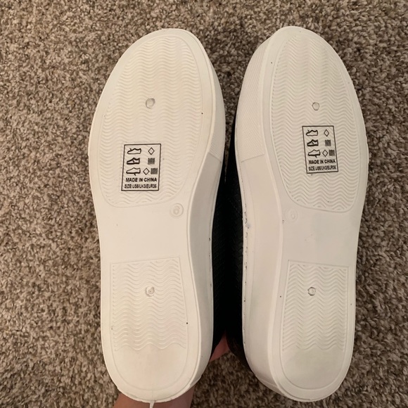 Platforms - Picture 2 of 2